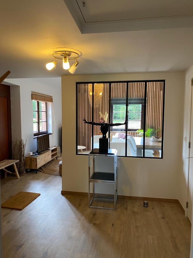 Le Logis Des Chenes, Superbe Bungalow Dans Quartier Residentiel Proche De Namur ヴェピオン エクステリア 写真