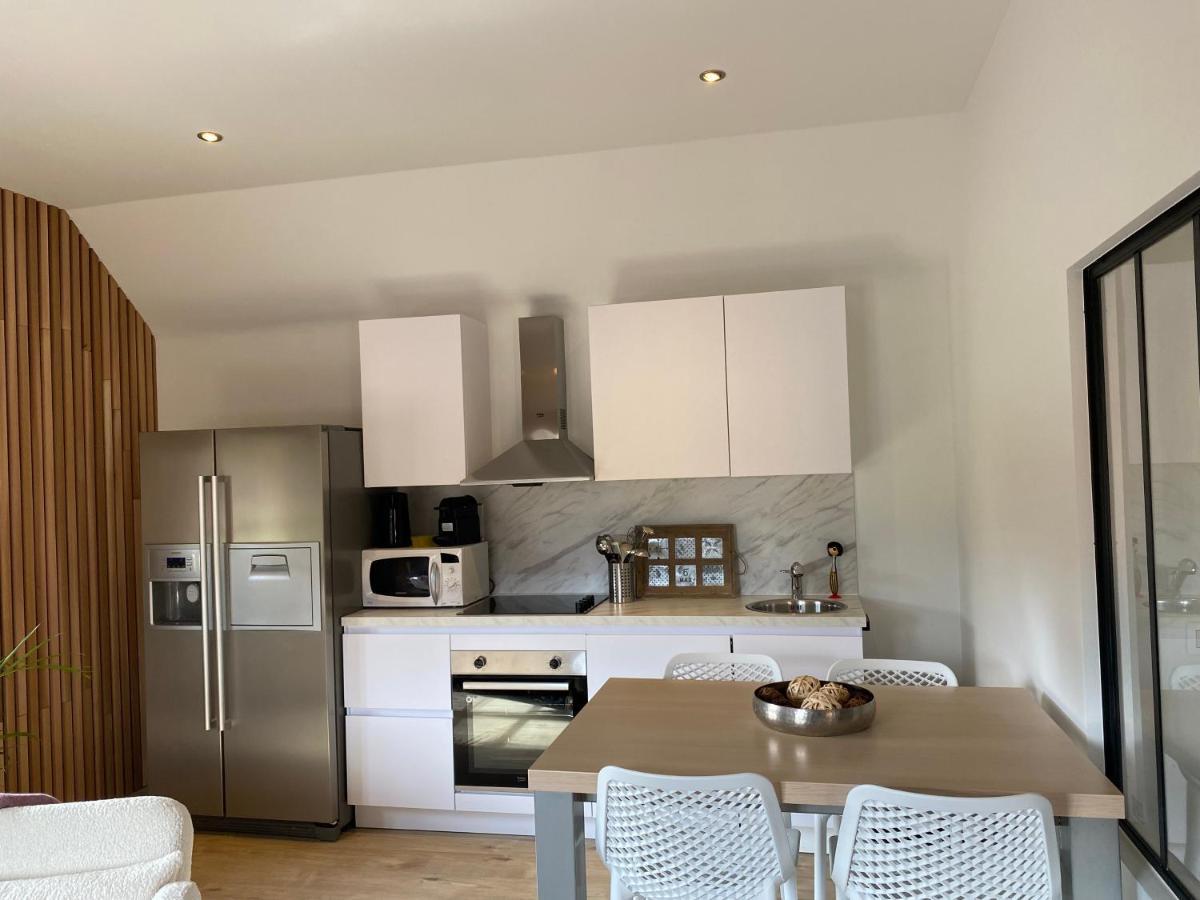 Le Logis Des Chenes, Superbe Bungalow Dans Quartier Residentiel Proche De Namur ヴェピオン エクステリア 写真