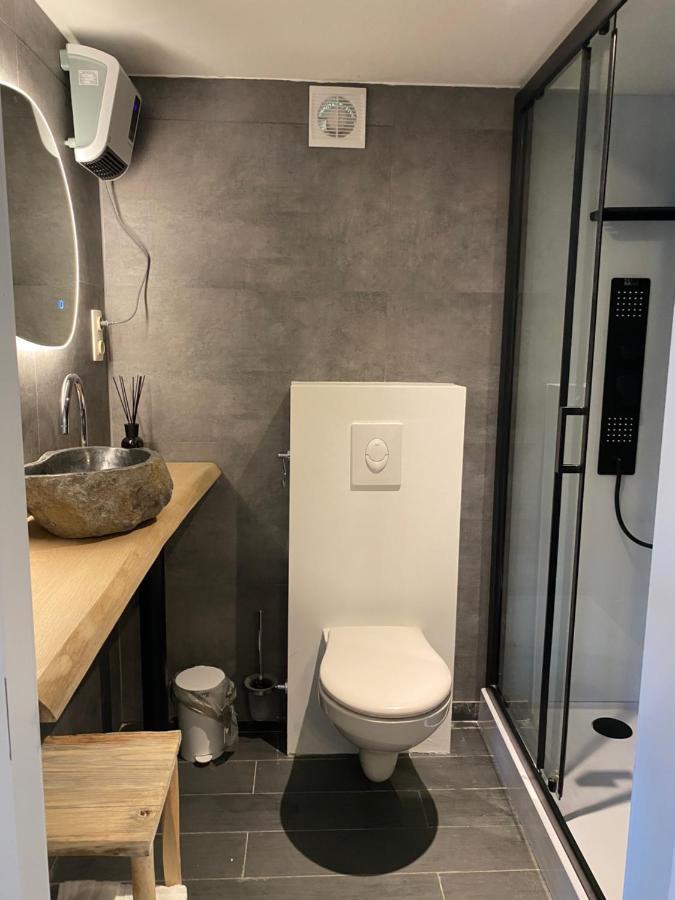 Le Logis Des Chenes, Superbe Bungalow Dans Quartier Residentiel Proche De Namur ヴェピオン エクステリア 写真